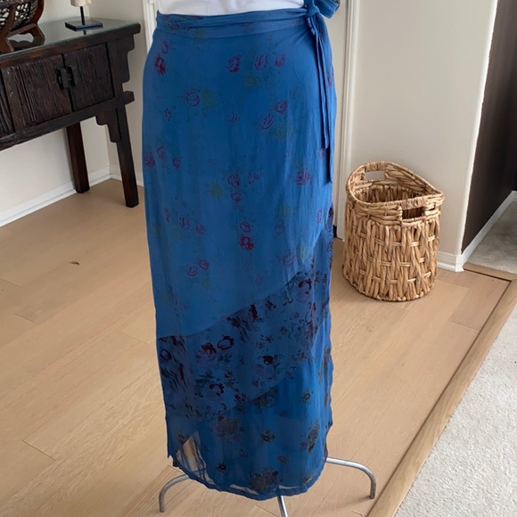 Maya Dresses & Skirts - Beautiful wrap skirt